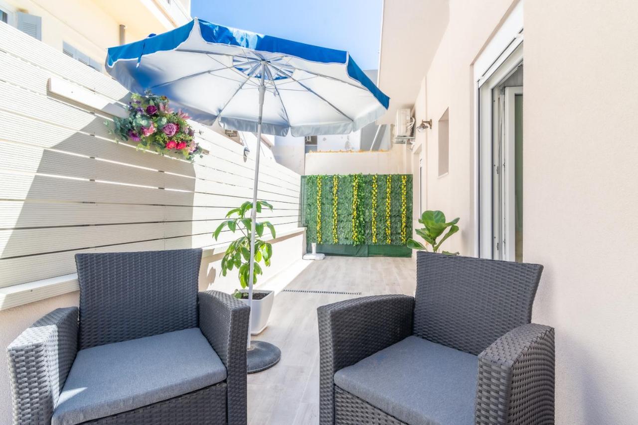 Sophia'S Comfortable Home With A Private Backyard Gazi Экстерьер фото