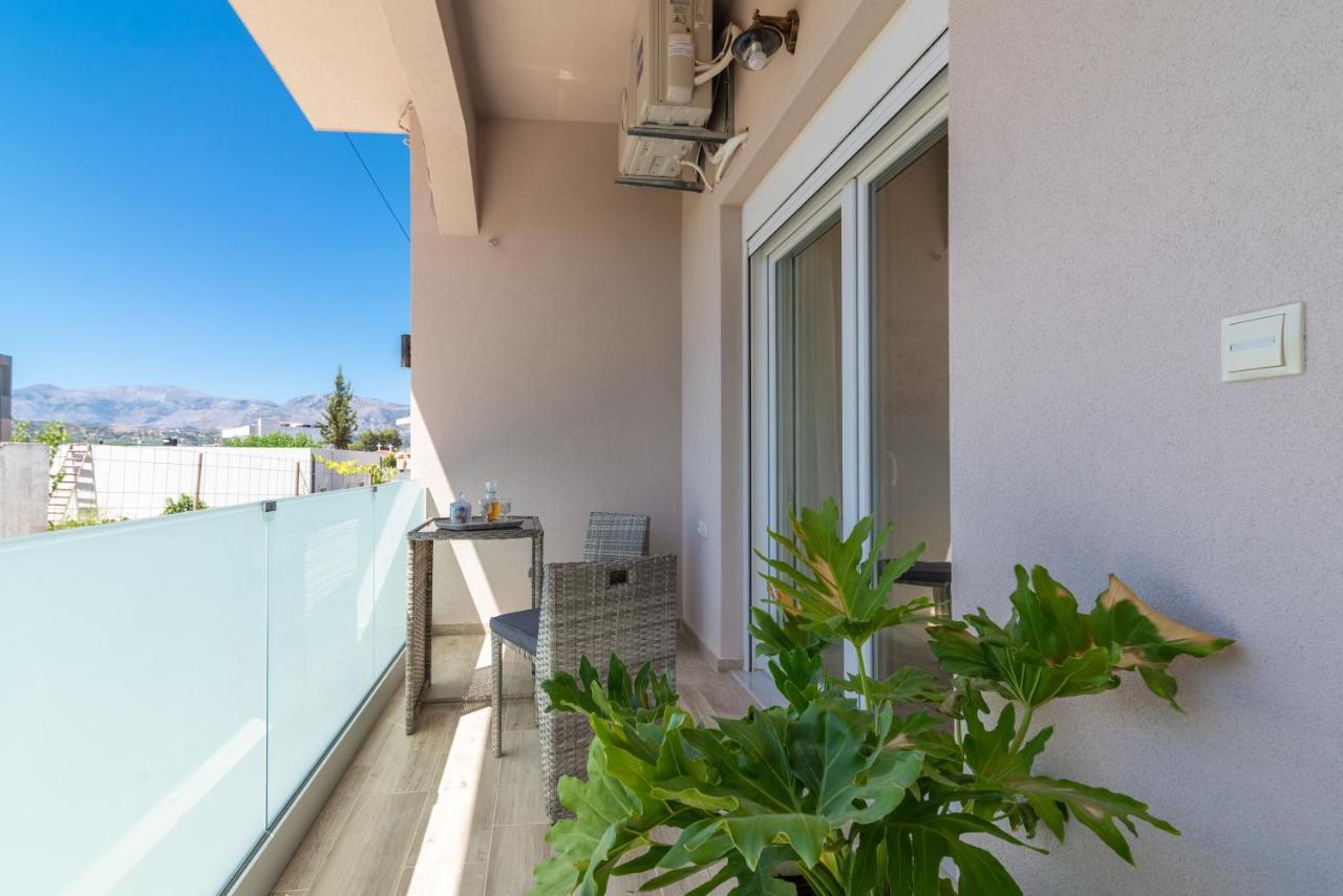 Sophia'S Comfortable Home With A Private Backyard Gazi Экстерьер фото